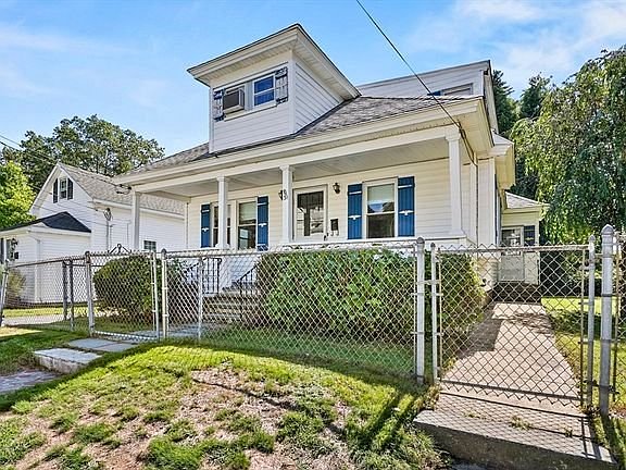 31 Castine St, Worcester, MA 01606